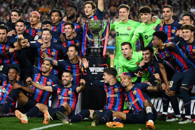 Danh hiệu La Liga 2022/23 hứa hẹn là tiền đề cho Barcelona trở lại với vị thế vốn có