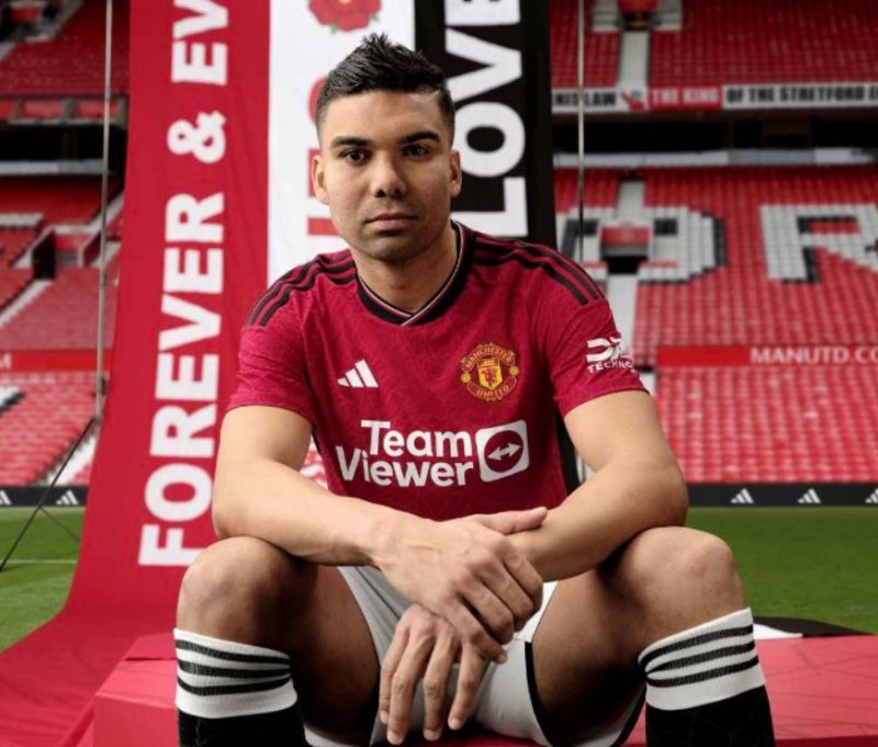 Áo đấu sân nhà Manchester United mùa giải 2023/24