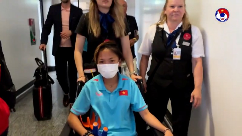Huỳnh Như gặp chấn thương cổ chân trong trận giao hữu với nữ Ba Lan