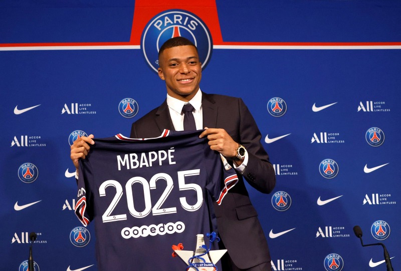 Kylian Mbappe sắp cạn tình với PSG