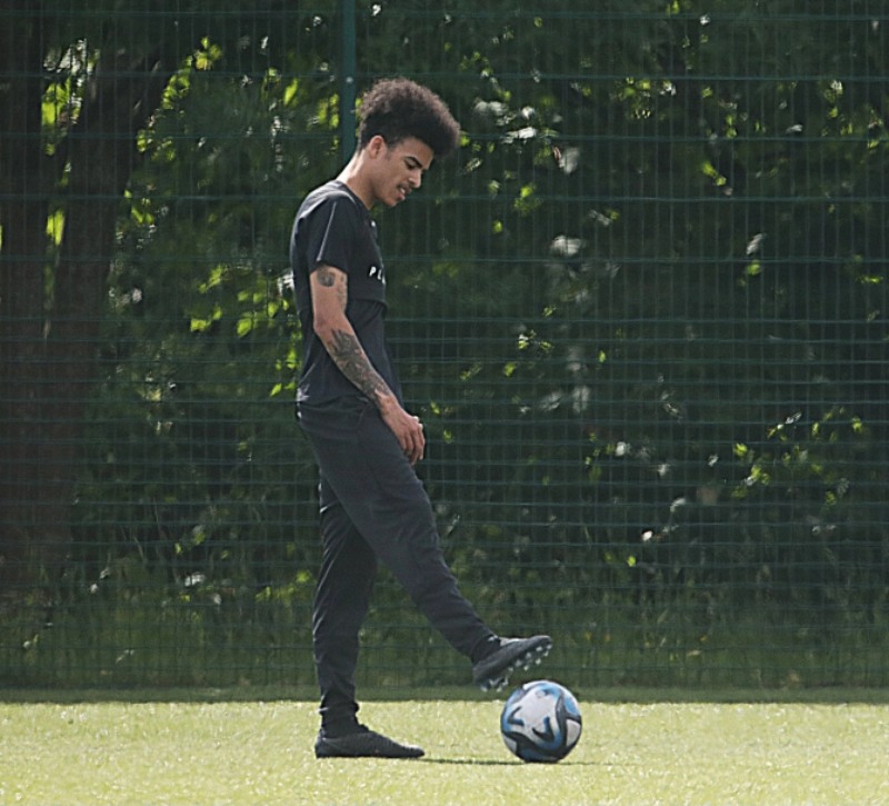 Man United vẫn đang xem xét và ra phán quyết cho tương lai của Mason Greenwood