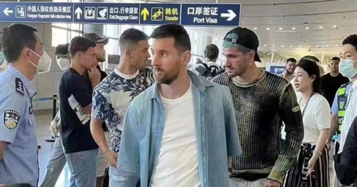 Messi gặp sự cố bất ngờ, bị an ninh giữ lại tại Trung Quốc
