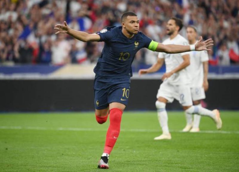 Pháp dẫn đầu bảng B vòng loại Euro 2024