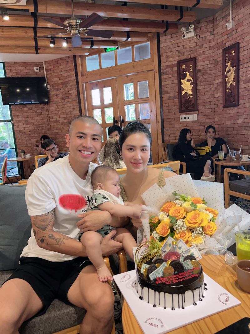 Tổ ấm nhỏ hạnh phúc của Đinh Thanh Bình và Nguyễn Thảo