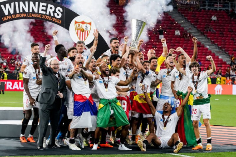 Sevilla hiện là đội bóng giàu thành tích nhất lịch sử Europa League với 7 lần đăng quang