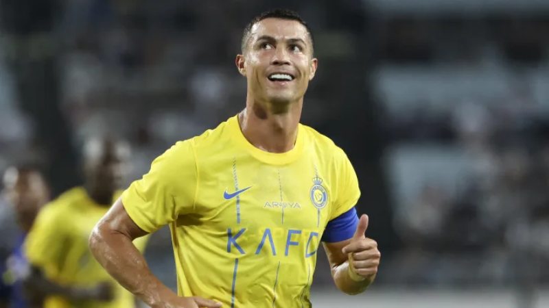 Cristiano Ronaldo lần đầu vắng mặt trong để cử Quả bóng Vàng kể từ năm 2005