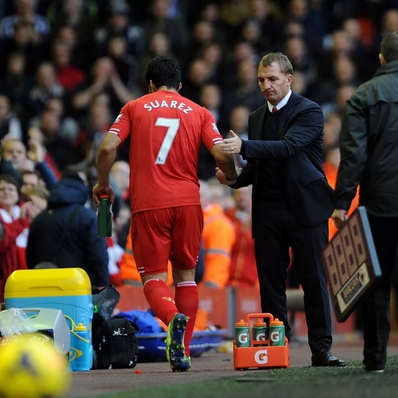 Luis Suarez bị phạt tập riêng vì muốn rời Liverpool đến Barca