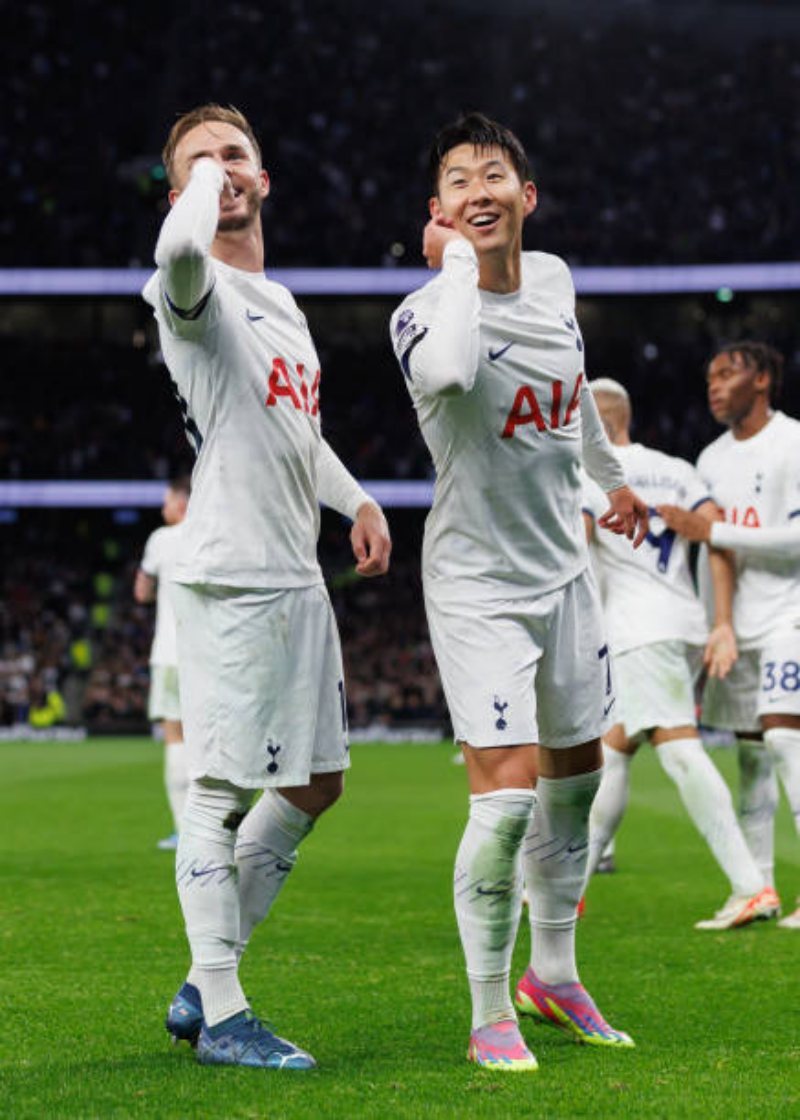 Tottenham Hotspur tràn trề cơ hội giữ vững vị trí số 1