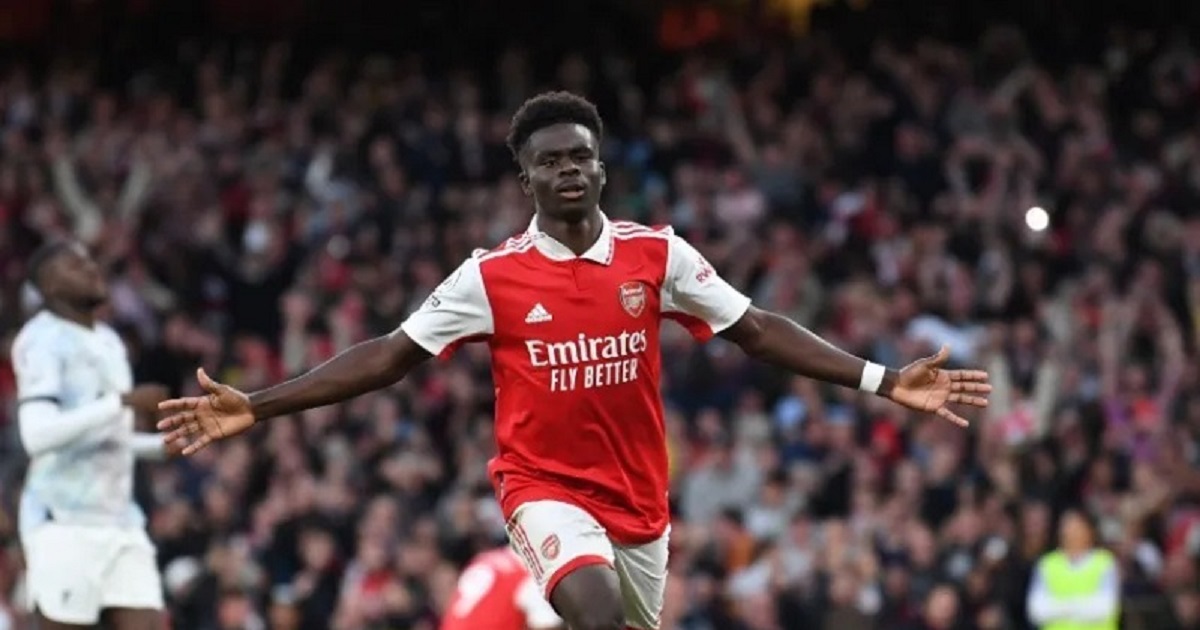 Bukayo Saka tiết lộ phản ứng của Arsenal khi Liverpool hòa Man City