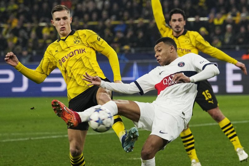 Dortmund vượt mặt PSG ở bảng F Champions League 2023/24