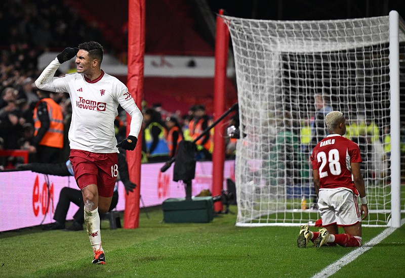 Casemiro đưa Quỷ đỏ góp mặt vào lịch thi đấu tứ kết FA Cup 2023/24